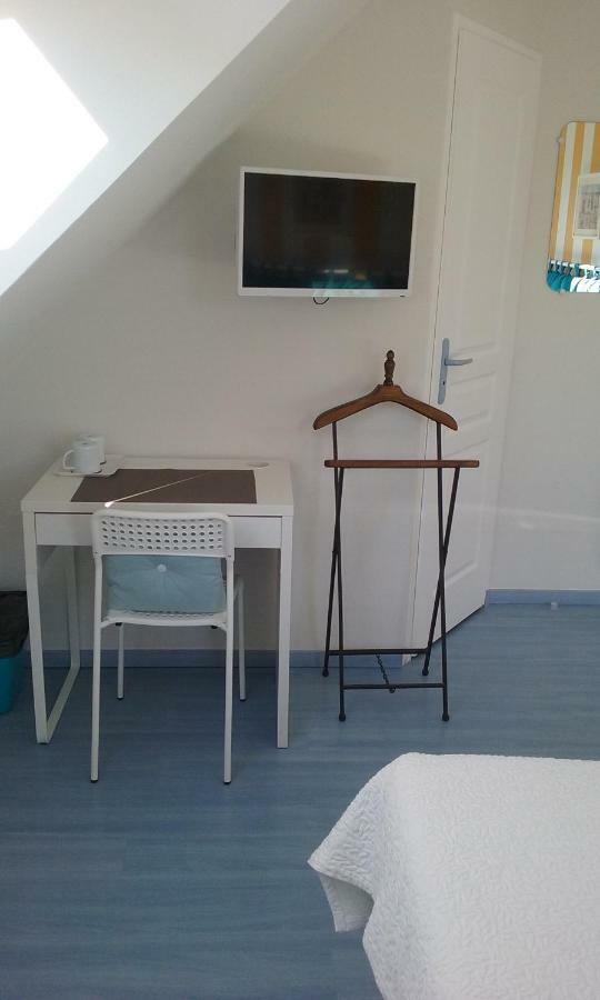 Ferienwohnung Chez Veronique Anguerny Exterior foto